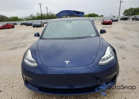 2018 Tesla Model 3 from USA, damaged, VIN 5YJ3E1EB0JF115411